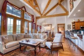 Quartermoon 1258 by East West Hospitality Beaver Creek